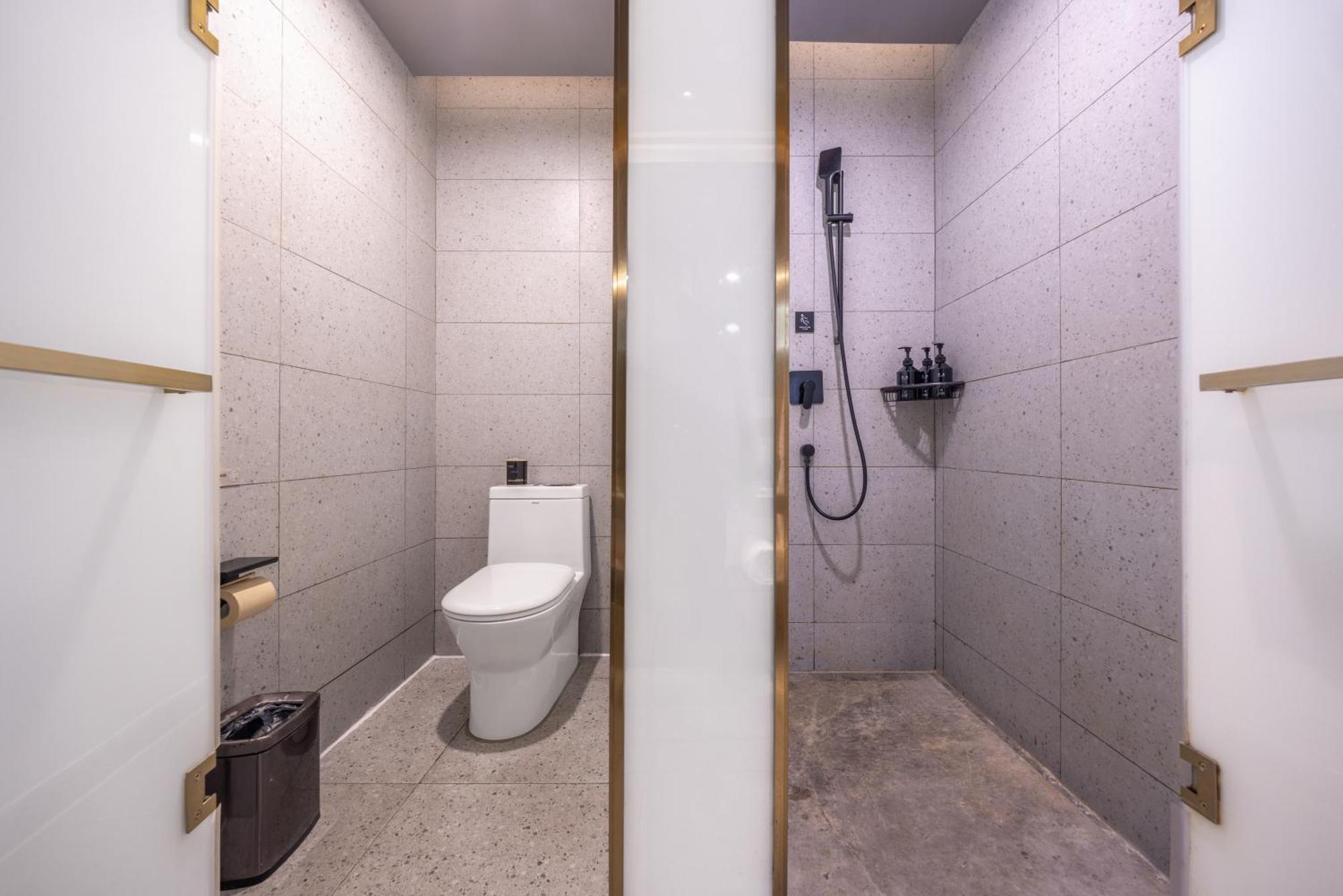 Atour X Hotel The Bund East Nanjing Road Шанхай Экстерьер фото