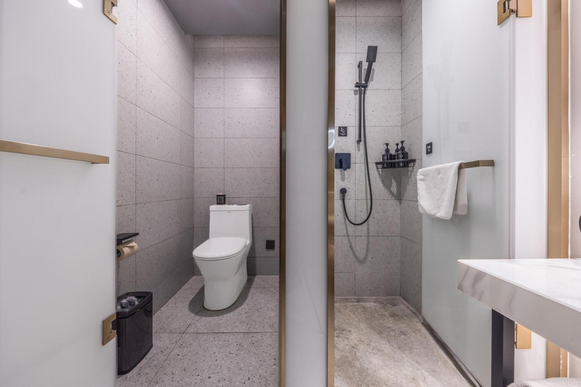 Atour X Hotel The Bund East Nanjing Road Шанхай Экстерьер фото
