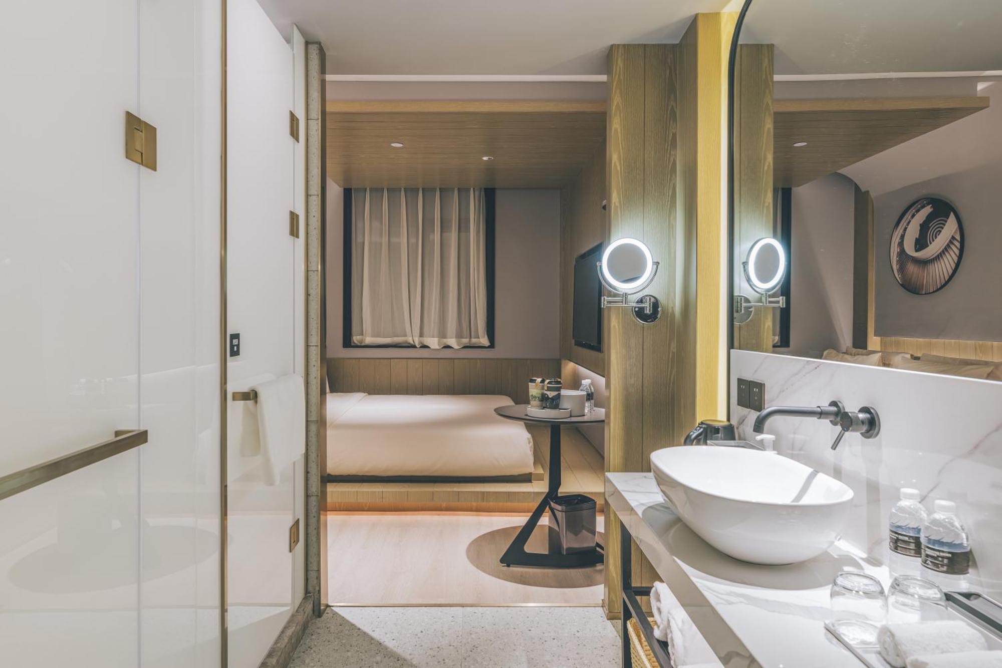 Atour X Hotel The Bund East Nanjing Road Шанхай Экстерьер фото